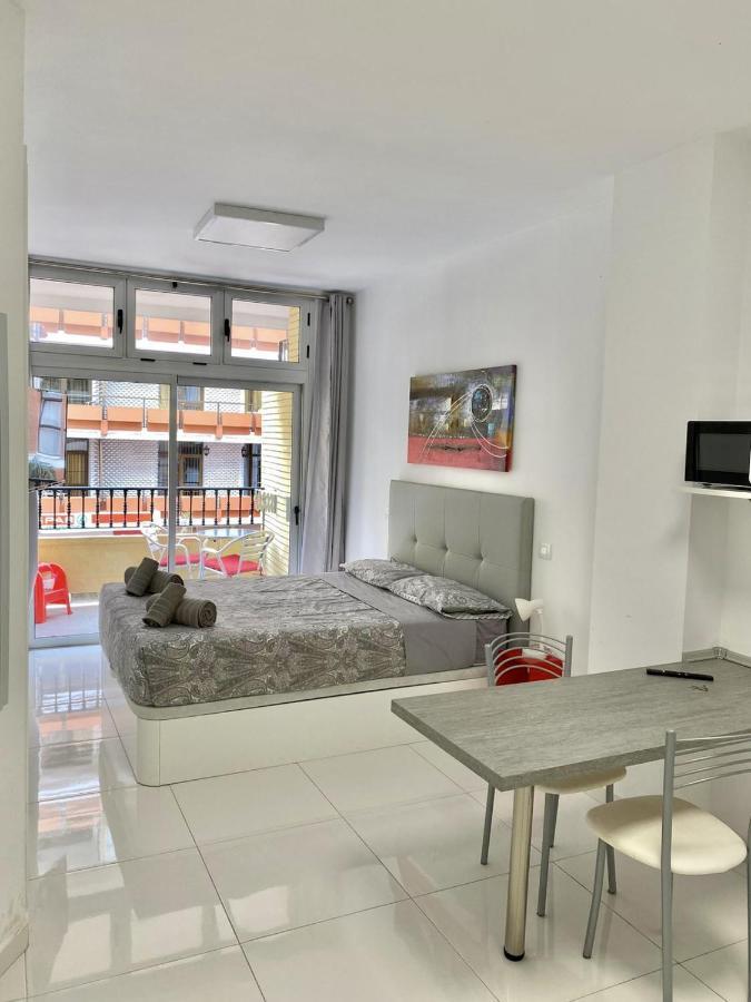 Homeforguest Listen To The Waves By Las Canteras Las Palmas de Gran Canaria Exterior foto